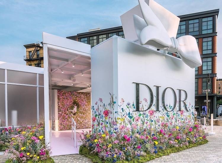 Dior快闪店梦幻登场 公共空间艺术设计网 公共艺术 艺术装置